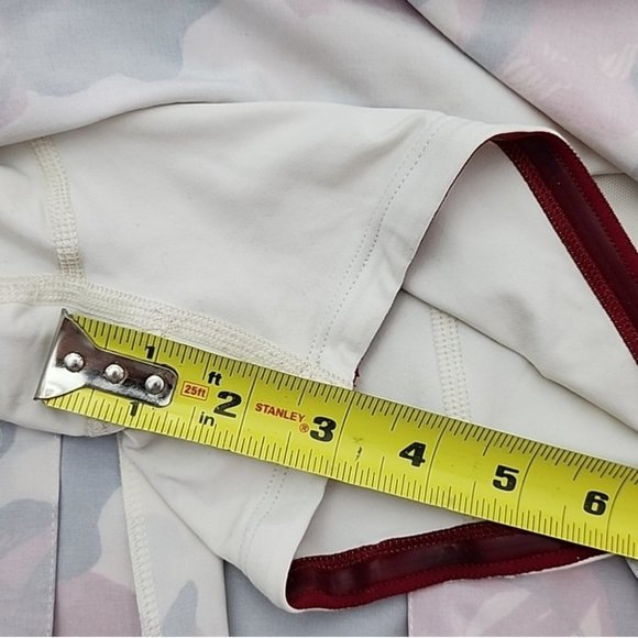 Lululemon Athletica Pink and Cream Skorts with Ruffled Design - Picture 9 of 12